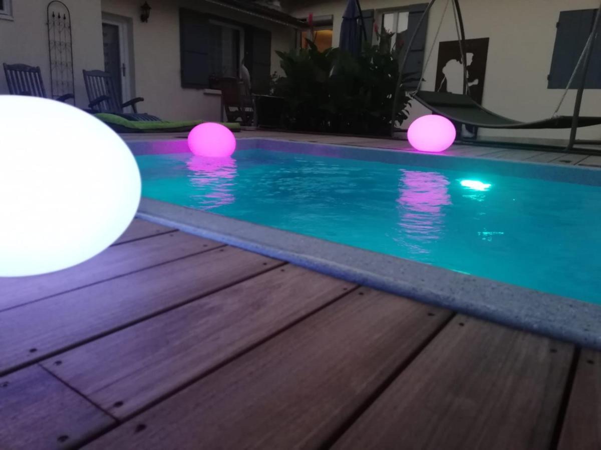 Villa Au Plaisir D Etape- Accueil Pelerins Uniquement Condom Exterior foto
